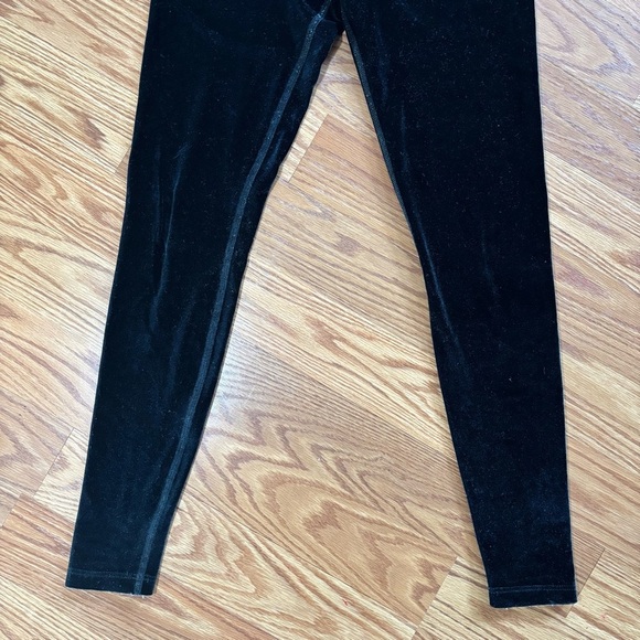Beyond Yoga Black Velvet High Waisted Leggings XSmall - Picture 3 of 10